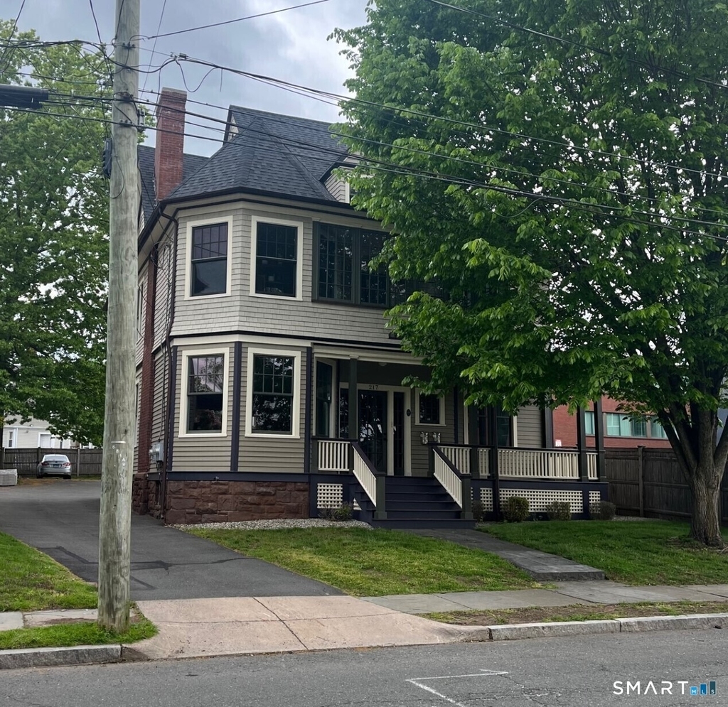 217 Beacon Street - Photo 0