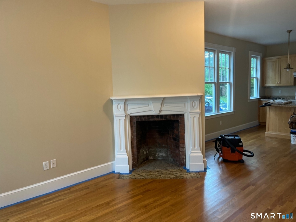 217 Beacon Street - Photo 3