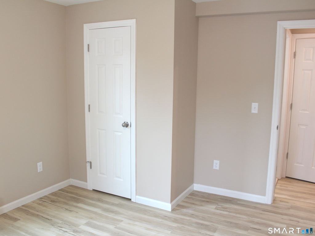 11 Glastonbury Avenue - Photo 3