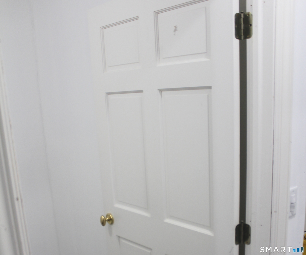 11 Glastonbury Avenue - Photo 10