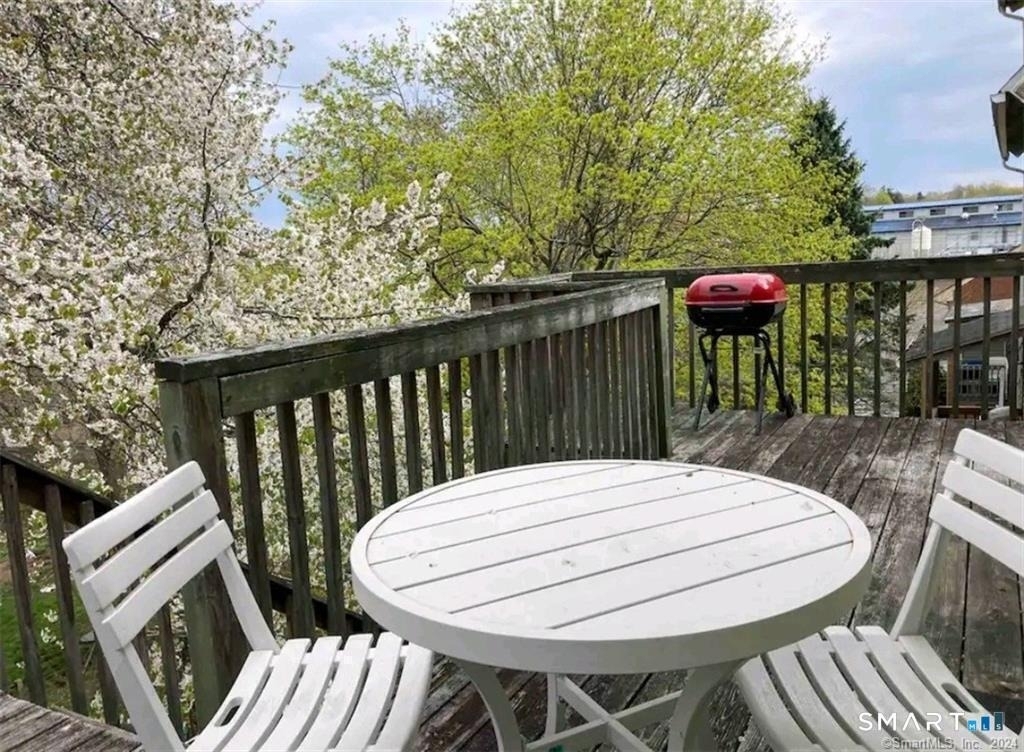 39 Rogers Street - Photo 9