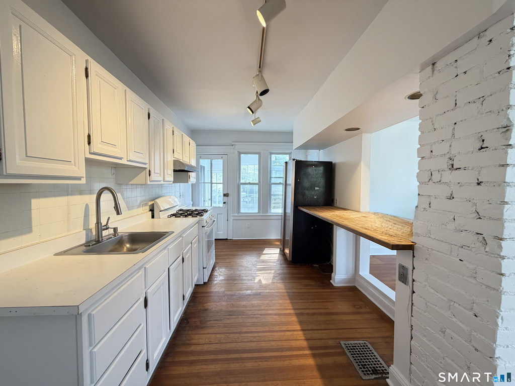 90 Belmont Street - Photo 8
