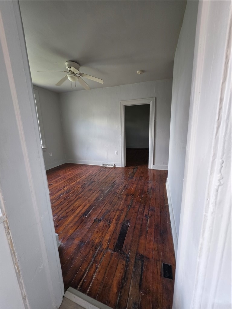 4529 Friendship Avenue - Photo 13