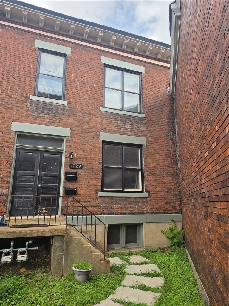 4529 Friendship Avenue - Photo 0