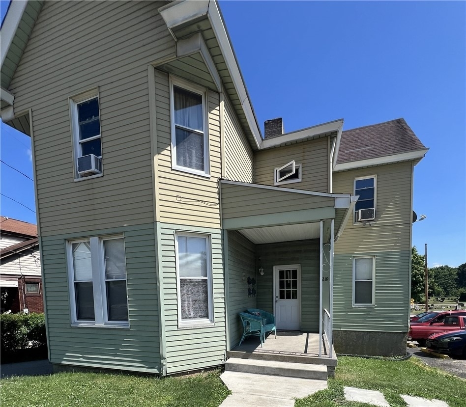 219 5th Street - Photo 0