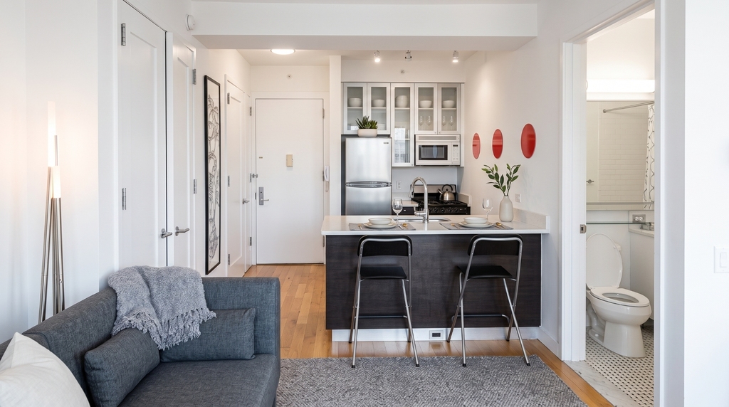 808 Columbus Avenue - Photo 2