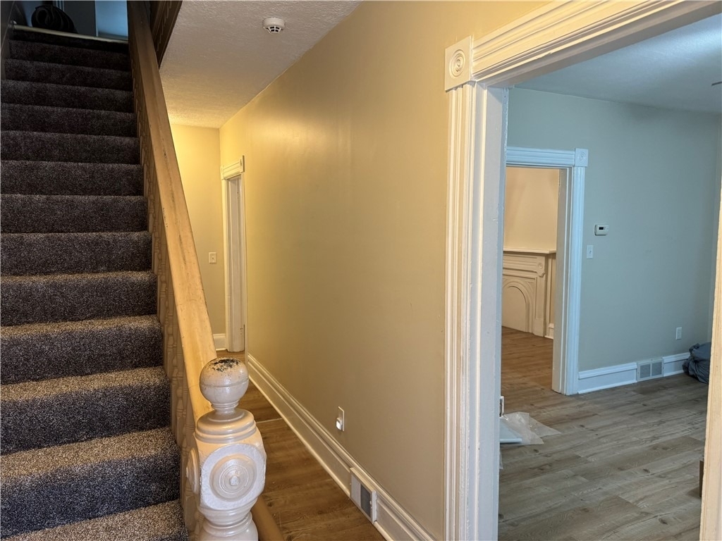 1130 Goettman St - Photo 3