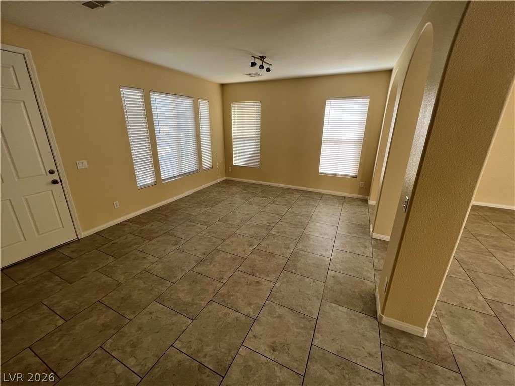 7531 Townsville Avenue - Photo 7