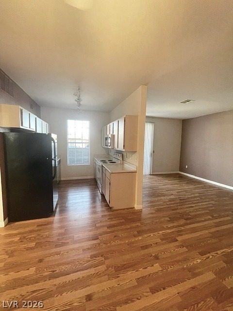 231 W Horizon Ridge Parkway - Photo 2