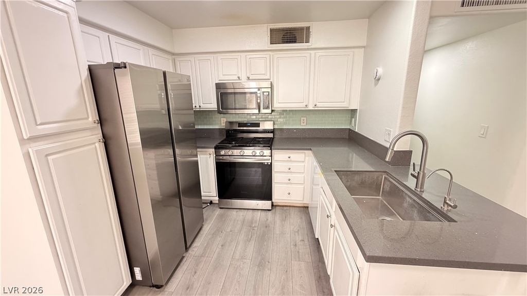 5710 E Tropicana Avenue - Photo 8
