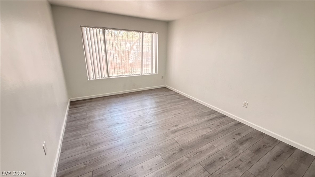 5710 E Tropicana Avenue - Photo 14