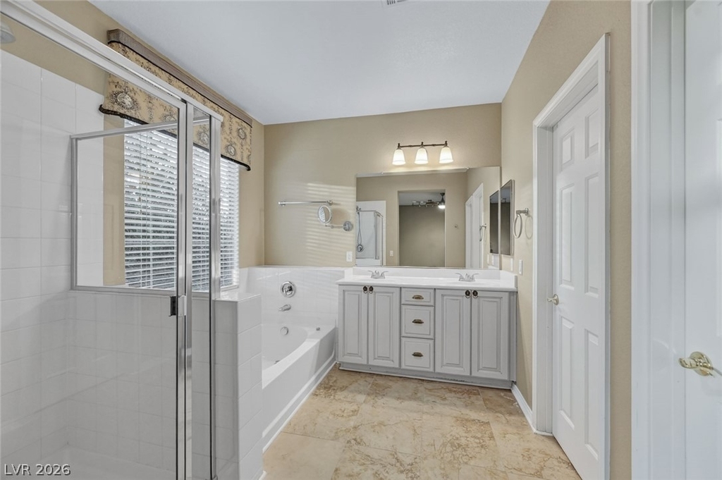 11821 Luna Del Mar Lane - Photo 24