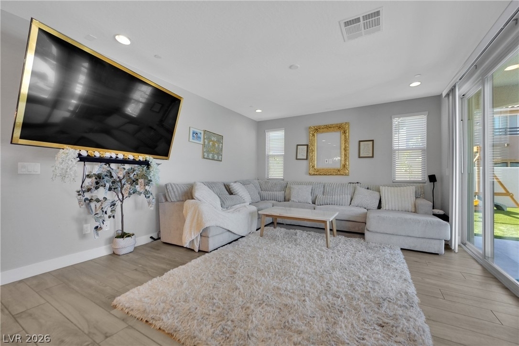 2252 Bird Of Prey Street - Photo 3