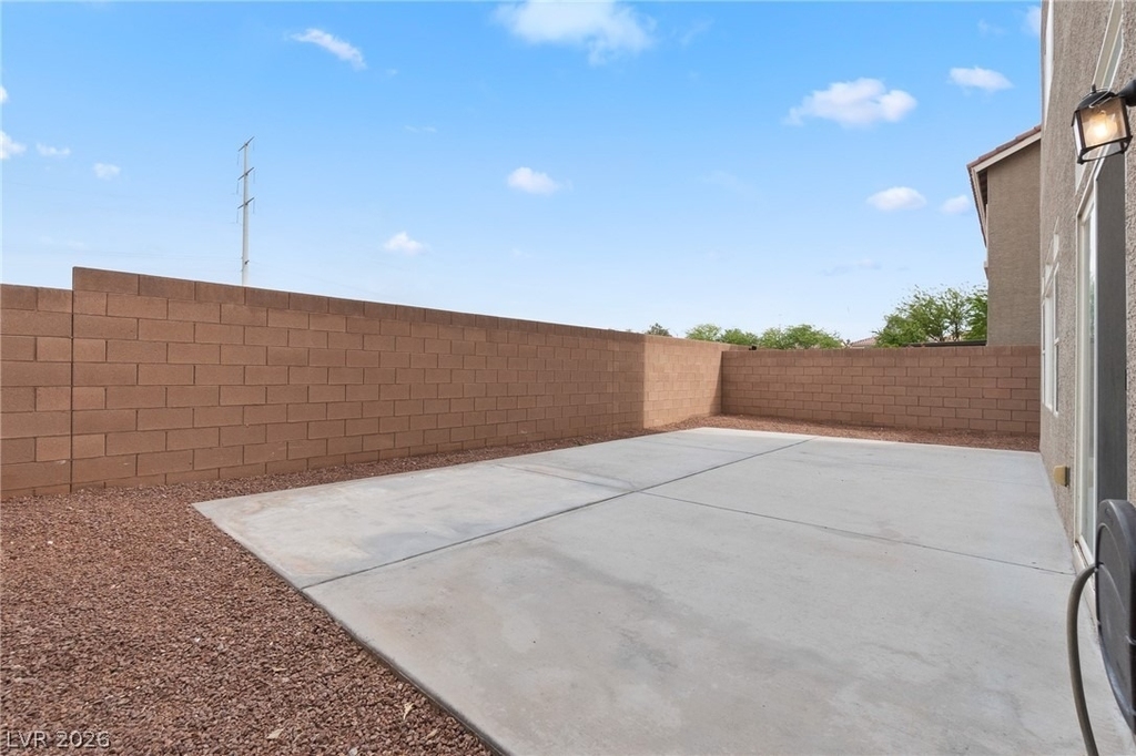 9680 Monarch Grove Street - Photo 11