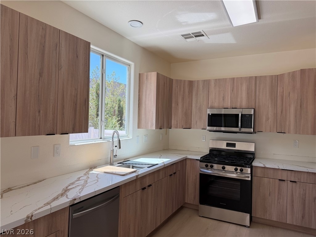 1253 Sun Village Avenue - Photo 23