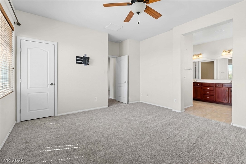 8396 Waylon Avenue - Photo 18