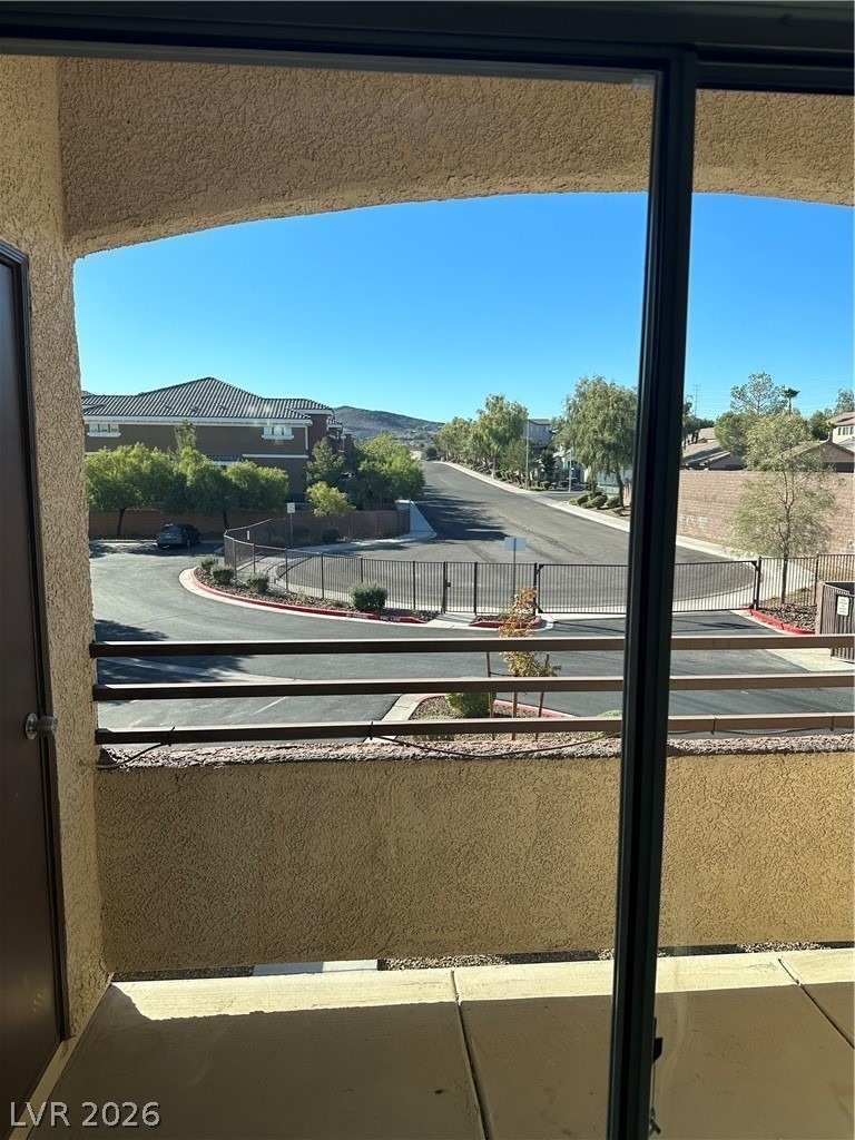 2291 W Horizon Ridge Parkway - Photo 15