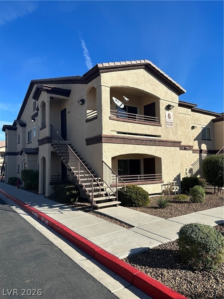 2291 W Horizon Ridge Parkway - Photo 1