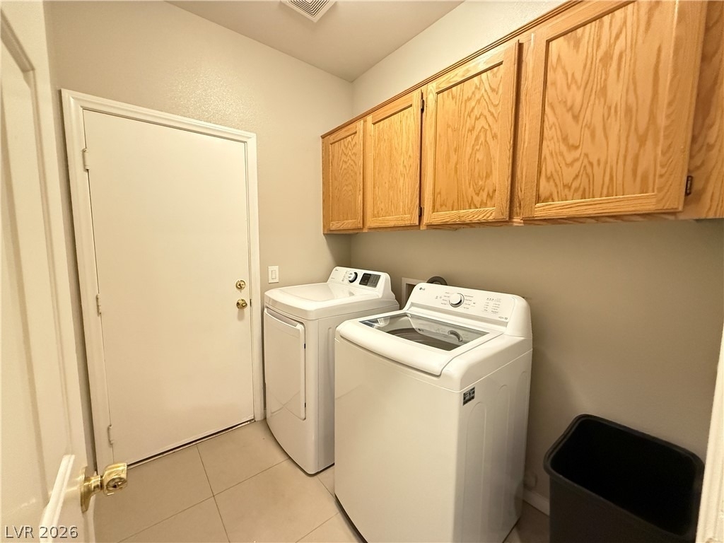 559 Artrea Place - Photo 16