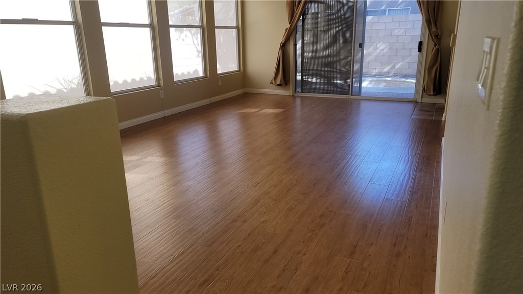 9184 Long Island Street - Photo 7