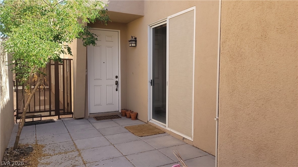 9184 Long Island Street - Photo 2