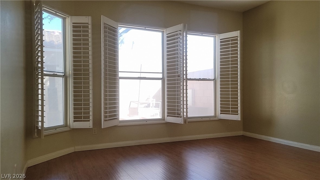 9184 Long Island Street - Photo 18