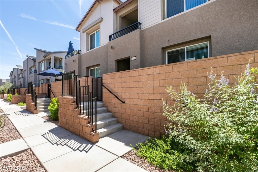 1540 Maya Crossing Avenue - Photo 0