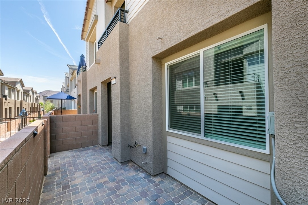 1540 Maya Crossing Avenue - Photo 3