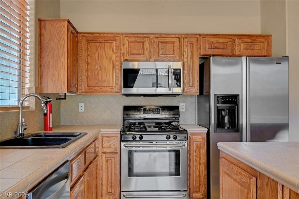7332 Jelson Falls Street - Photo 26