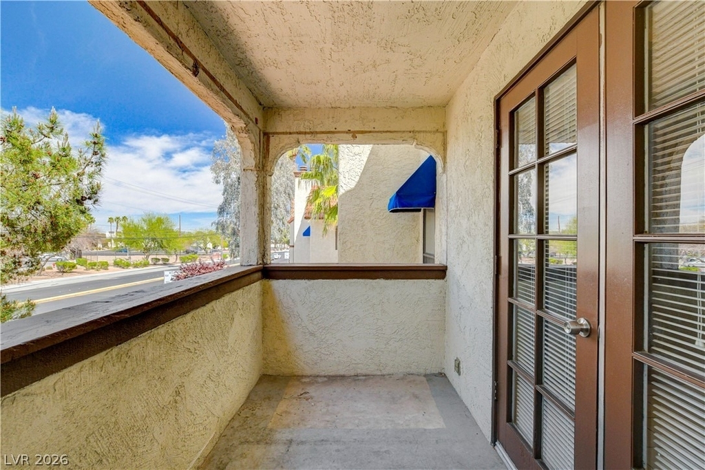 6149 Oakey Boulevard - Photo 33