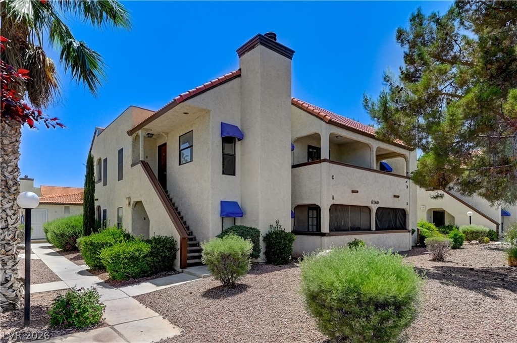 6149 Oakey Boulevard - Photo 1