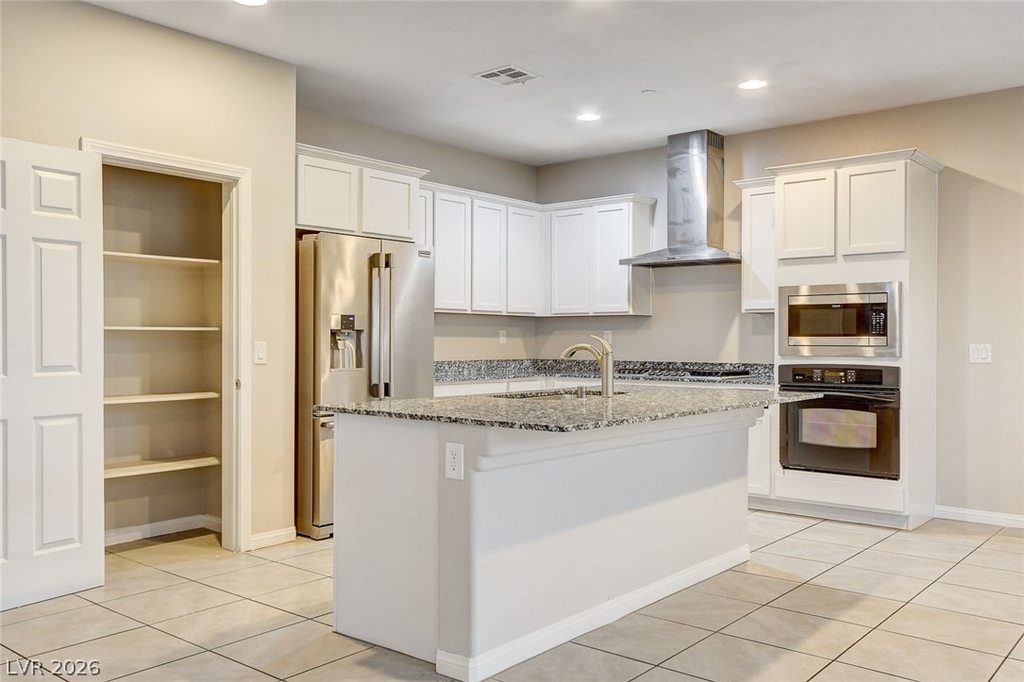 2878 Tremont Avenue - Photo 6