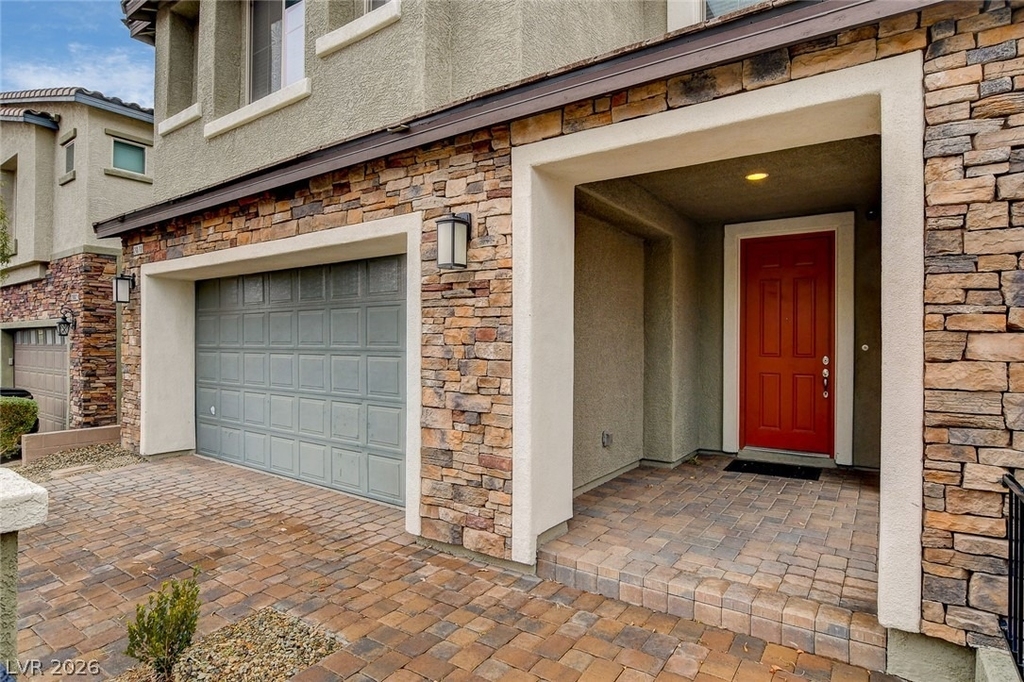 2878 Tremont Avenue - Photo 1