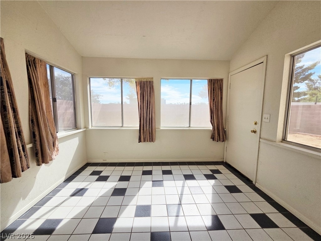1724 Leaning Pine Way - Photo 27