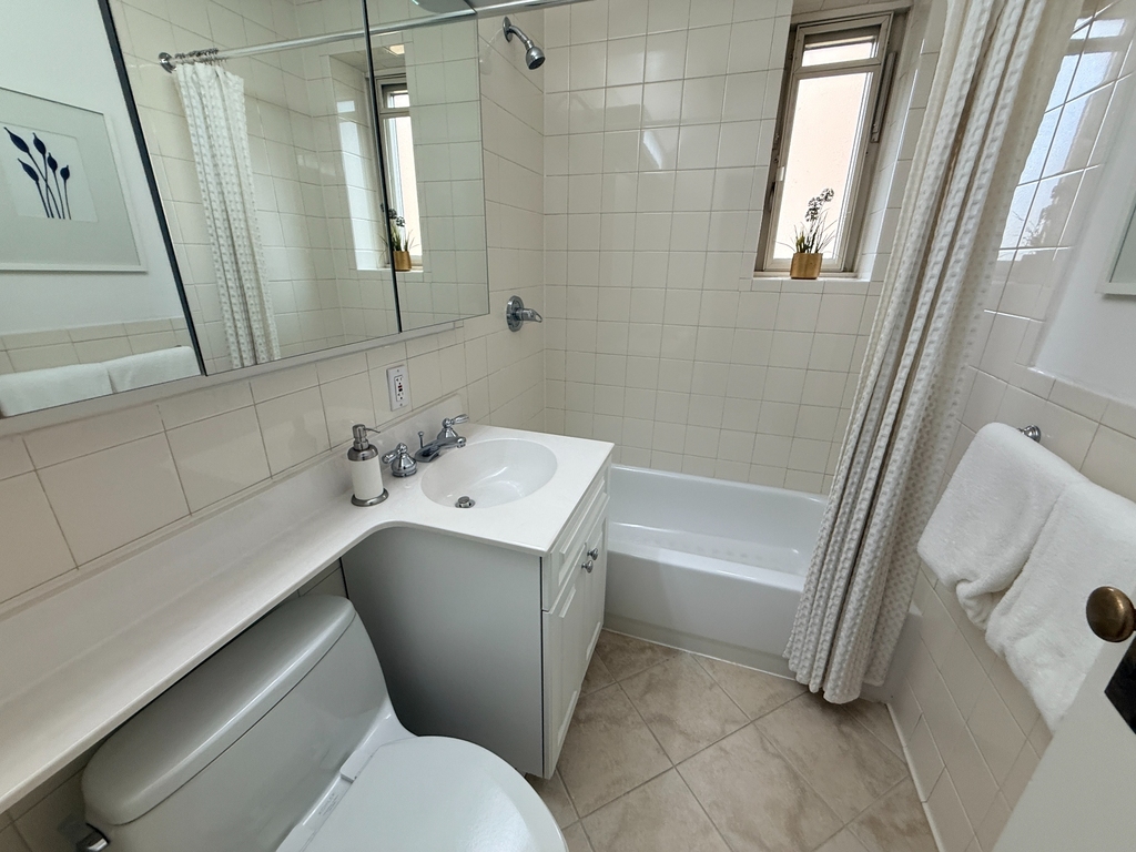 STUYVESANT TOWN - Photo 12