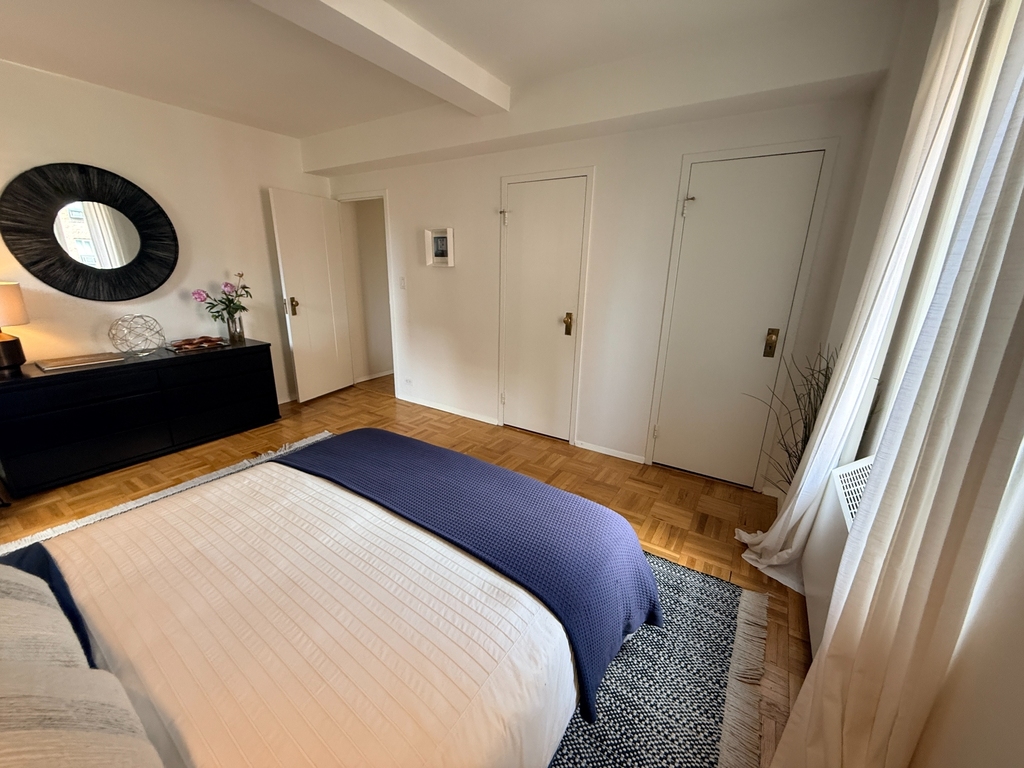STUYVESANT TOWN - Photo 10