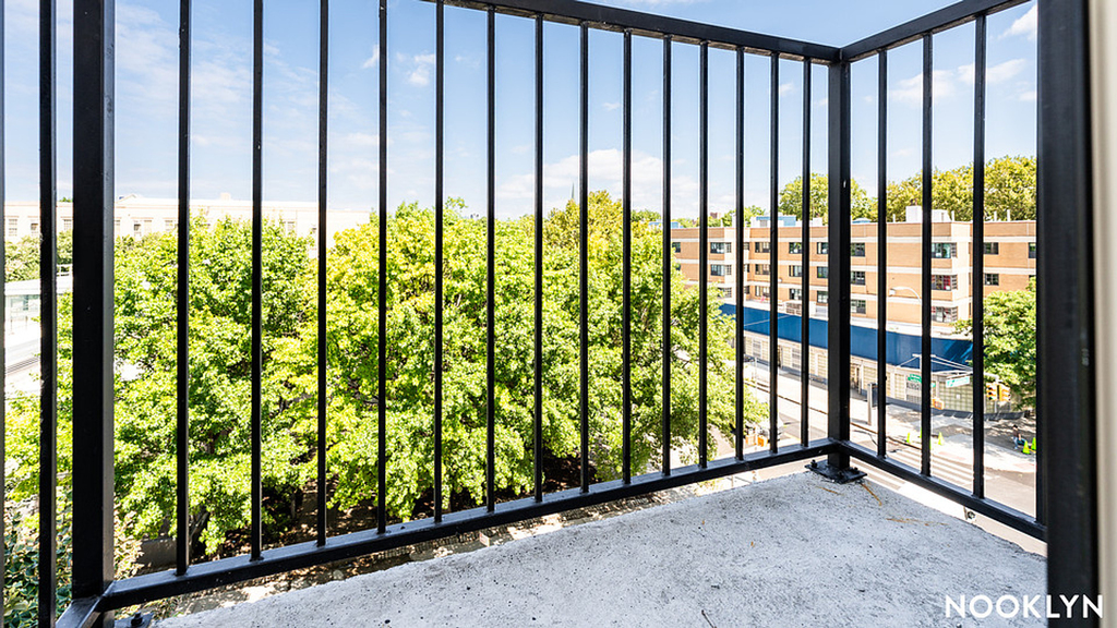193 graham ave - Photo 19