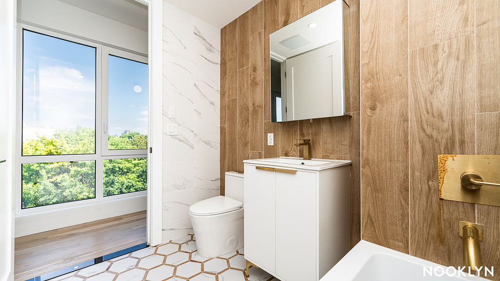 193 graham ave - Photo 11