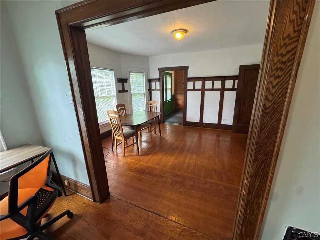 708 Maryland Avenue - Photo 2