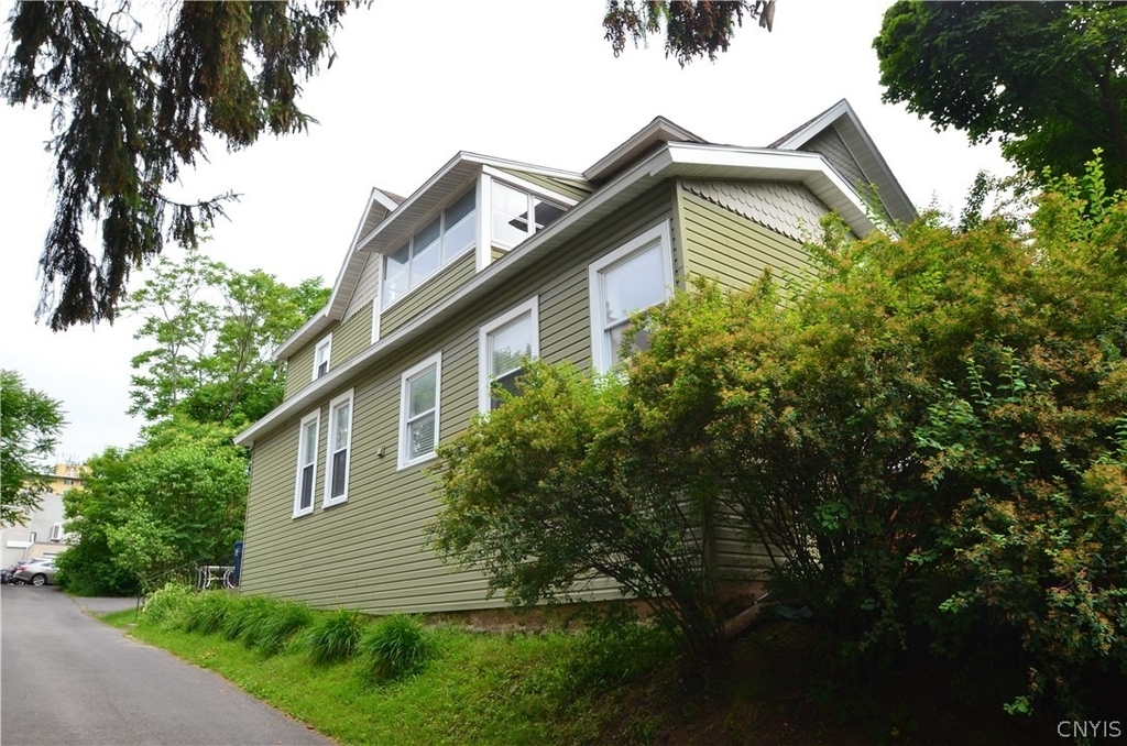 359 Green Street - Photo 0