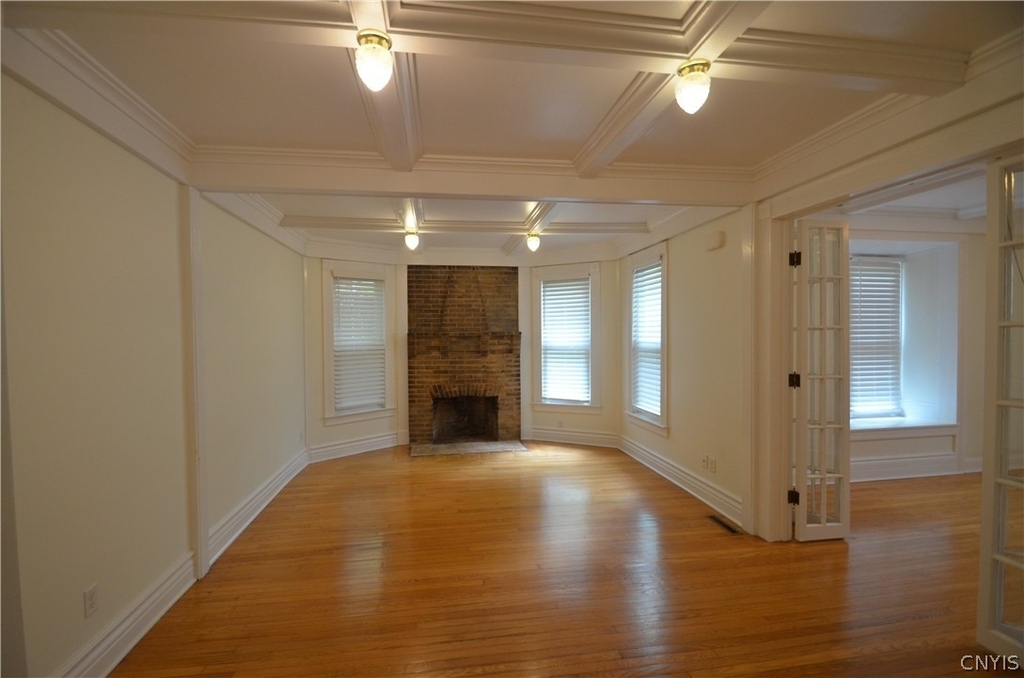 359 Green Street - Photo 7