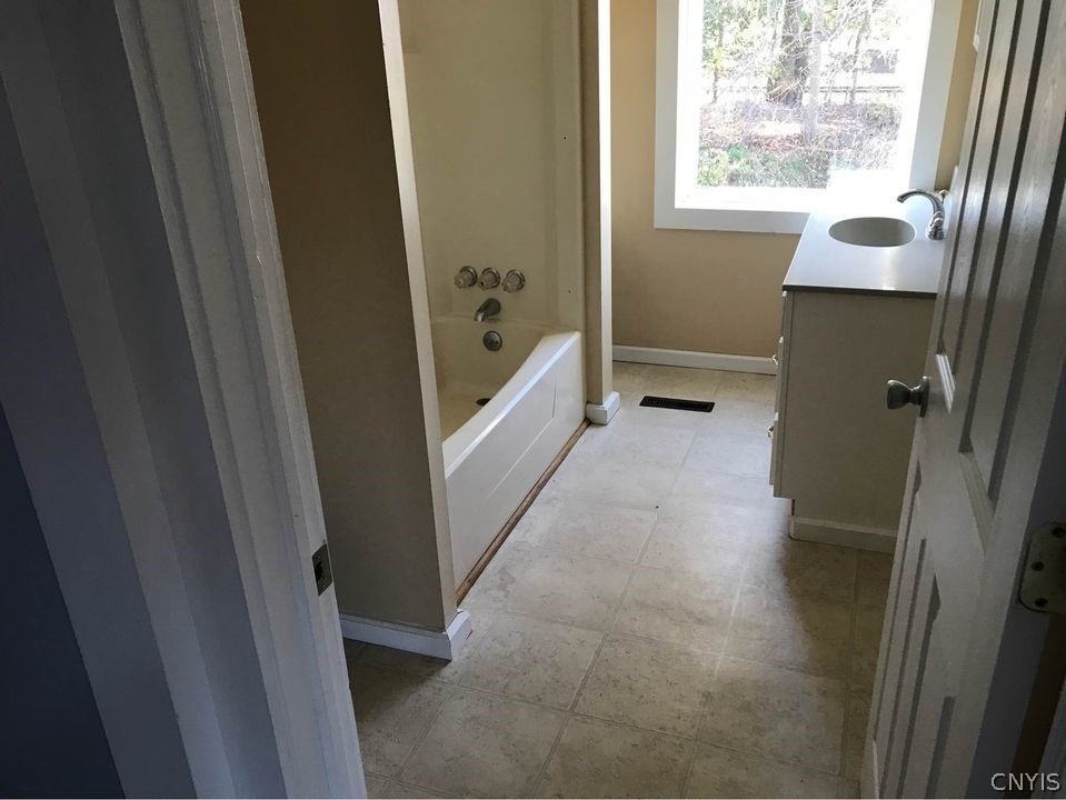 8 Salina Street - Photo 2