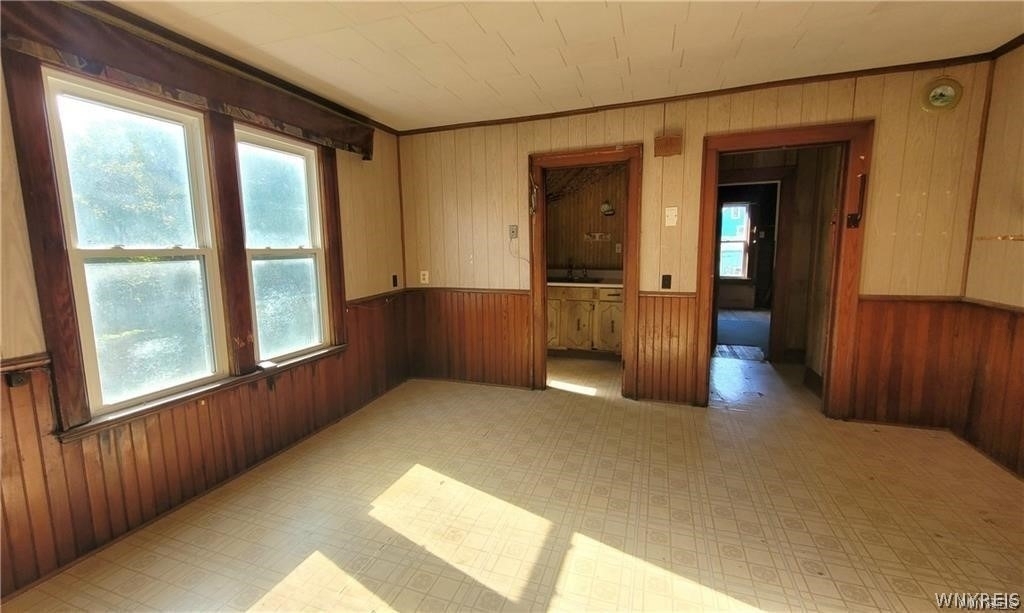 325 Box Ave (upper) Avenue - Photo 3