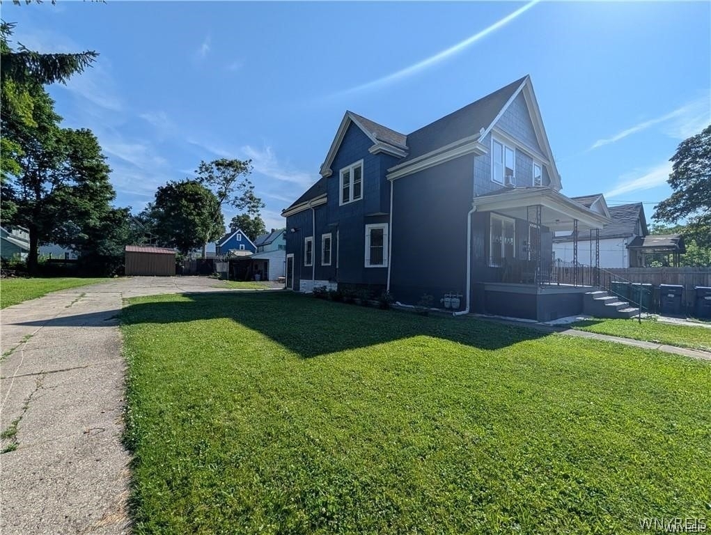 325 Box Ave (upper) Avenue - Photo 16