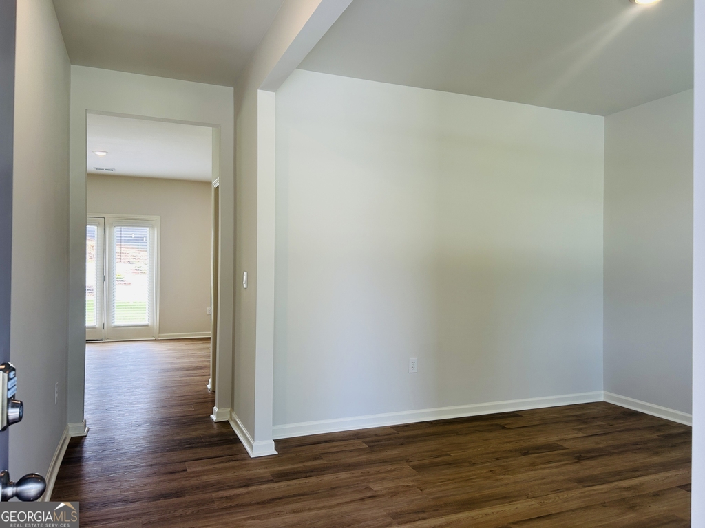 112 Glenrise Drive - Photo 4