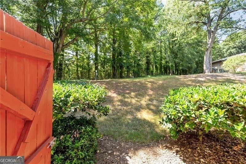 392 Northdale Court - Photo 24