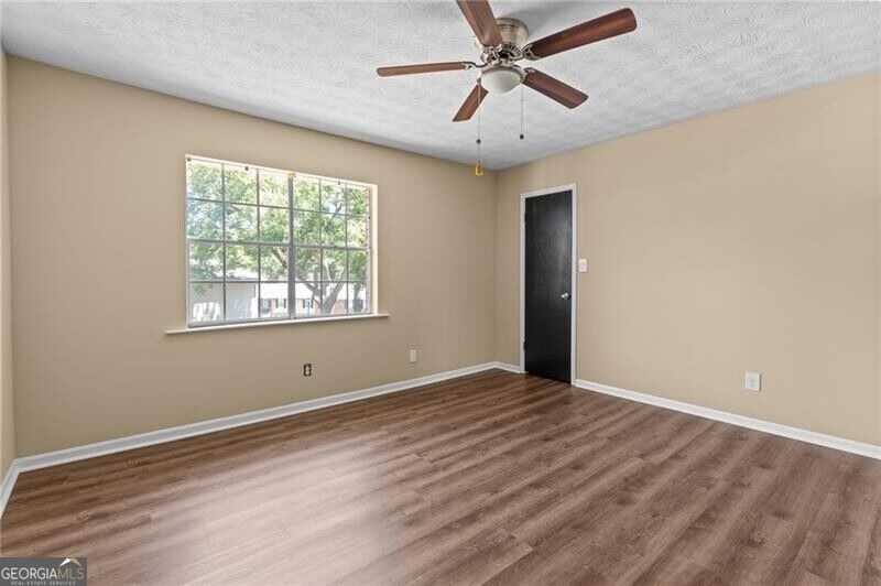 392 Northdale Court - Photo 17