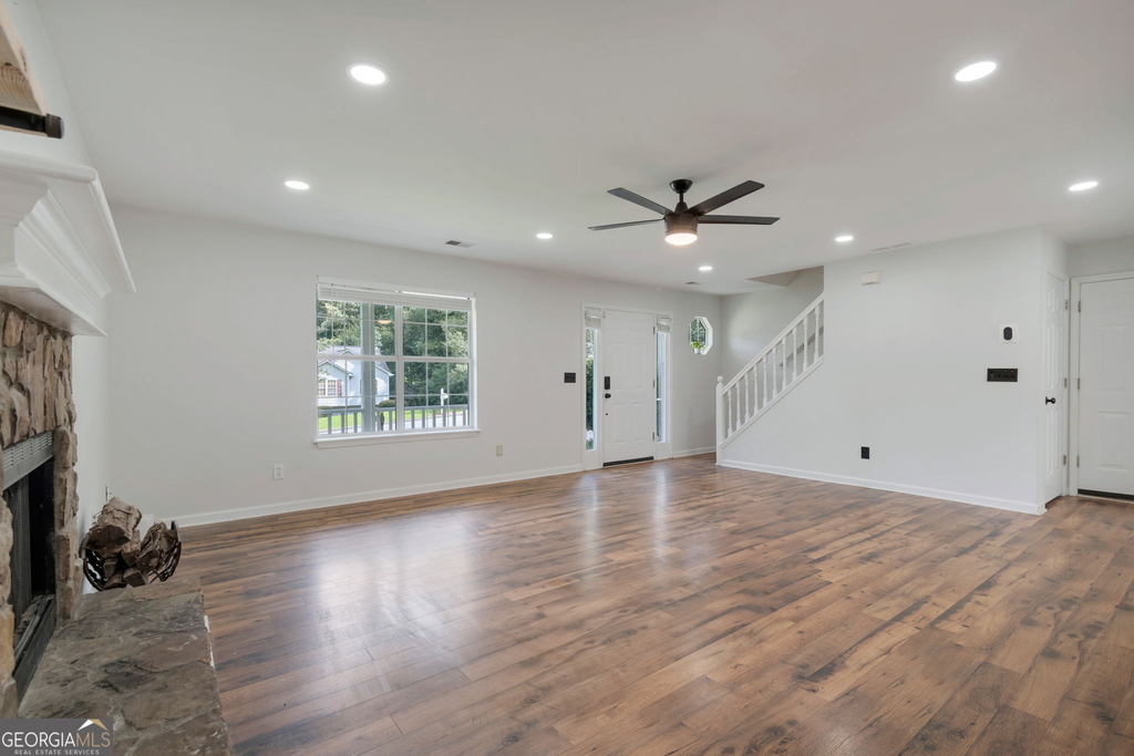 2055 Amberly Glen Way - Photo 2