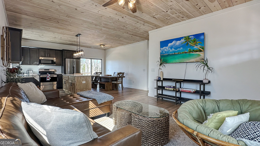 360 Prince Drive - Photo 2