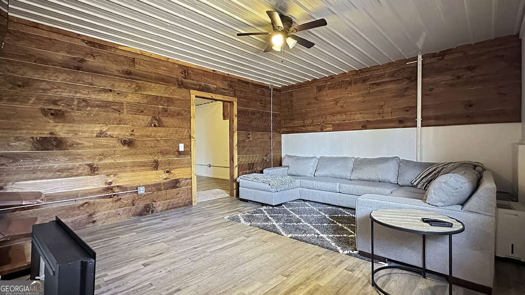 360 Prince Drive - Photo 12